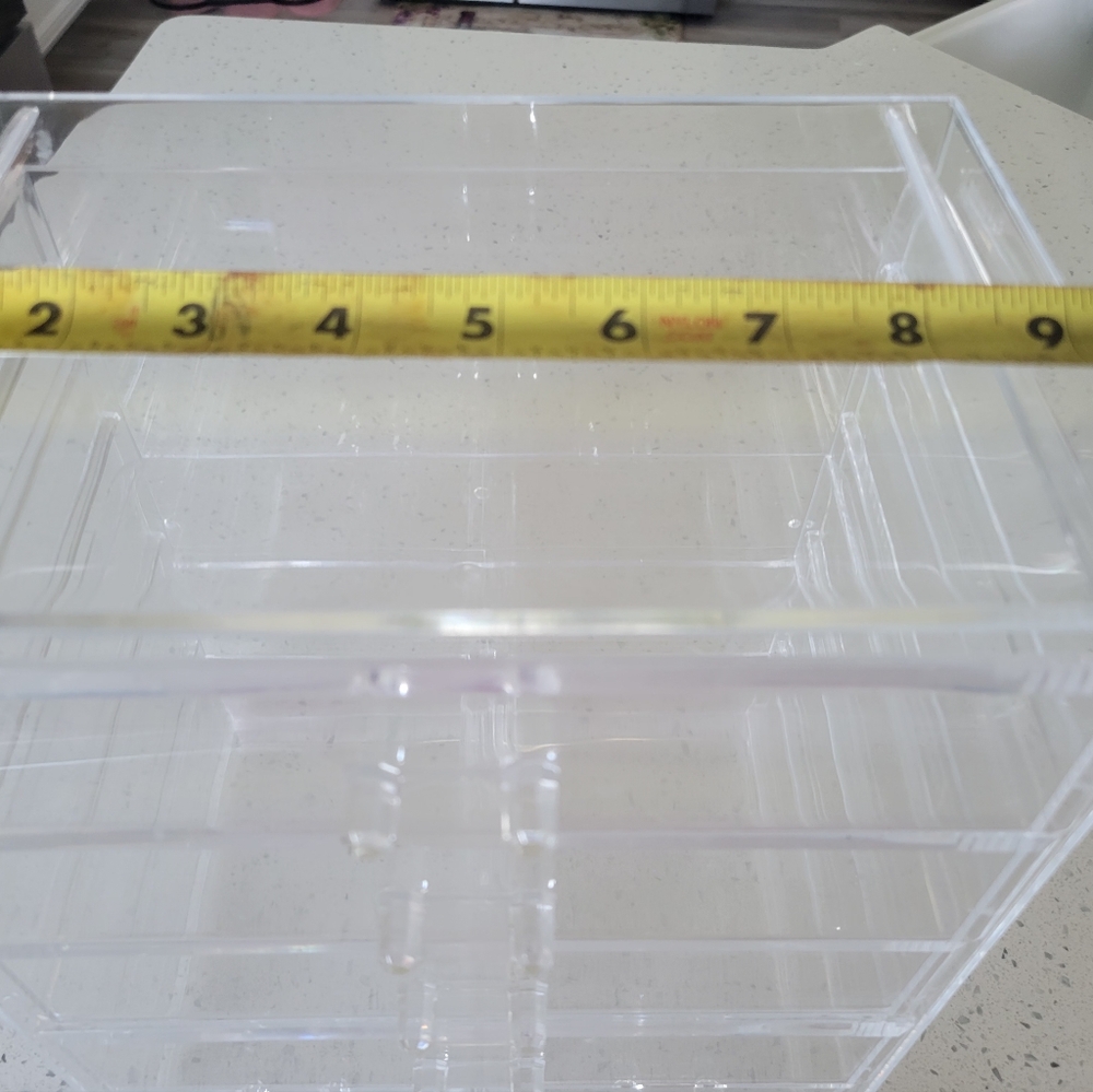 Sleek Clear Acrylic Makeup Organizer with Multiple Compartments - Picture 8 of 8